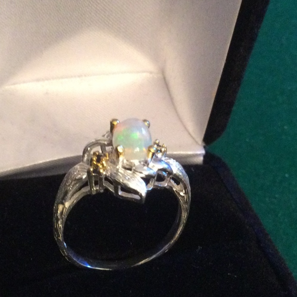 Amazing Genuine Fiery Opal Ring with Sapphires - Picture 6 of 11